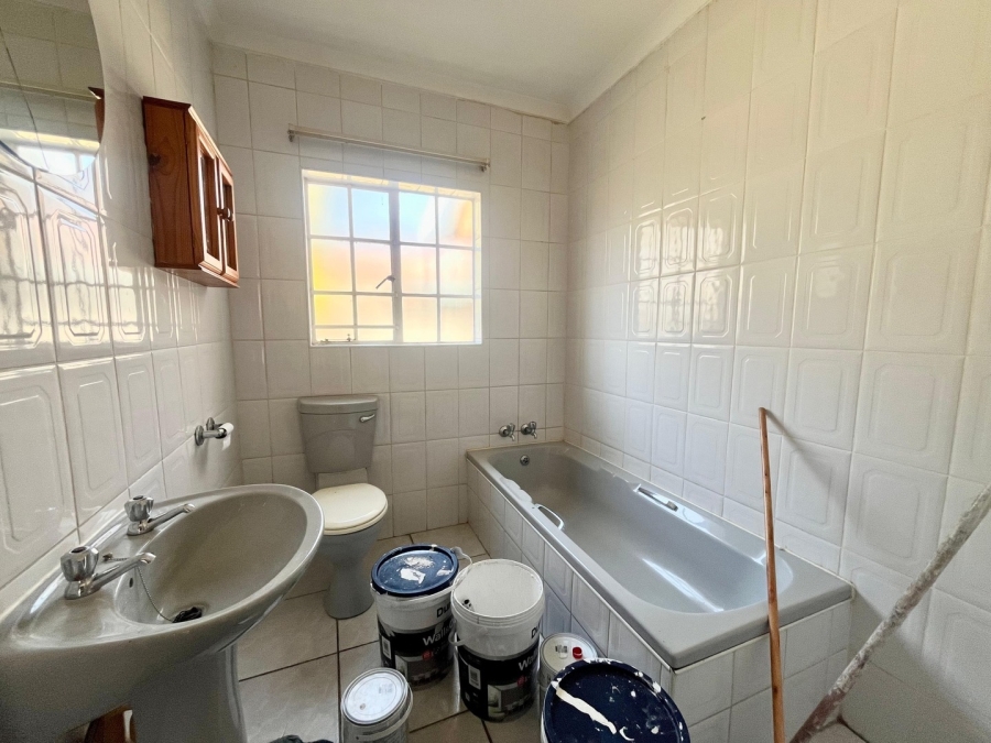 To Let 3 Bedroom Property for Rent in Protea Park North West